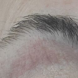 Beauty Nails - Horrible brow service