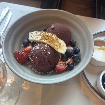 Two Hands - Acai Bowl - Breakfast & Brunch Near Me - Nashville, Tennessee Two Hands - Acai Bowl - Breakfast & Brunch Near Me - Nashville, Tennessee