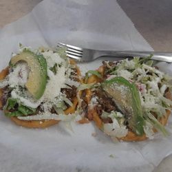 Casa Guerrero Mexican Food - Steak sopes
