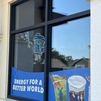Dutch Bros Coffee - Juice Bars & Smoothies Near Me - Clovis, California