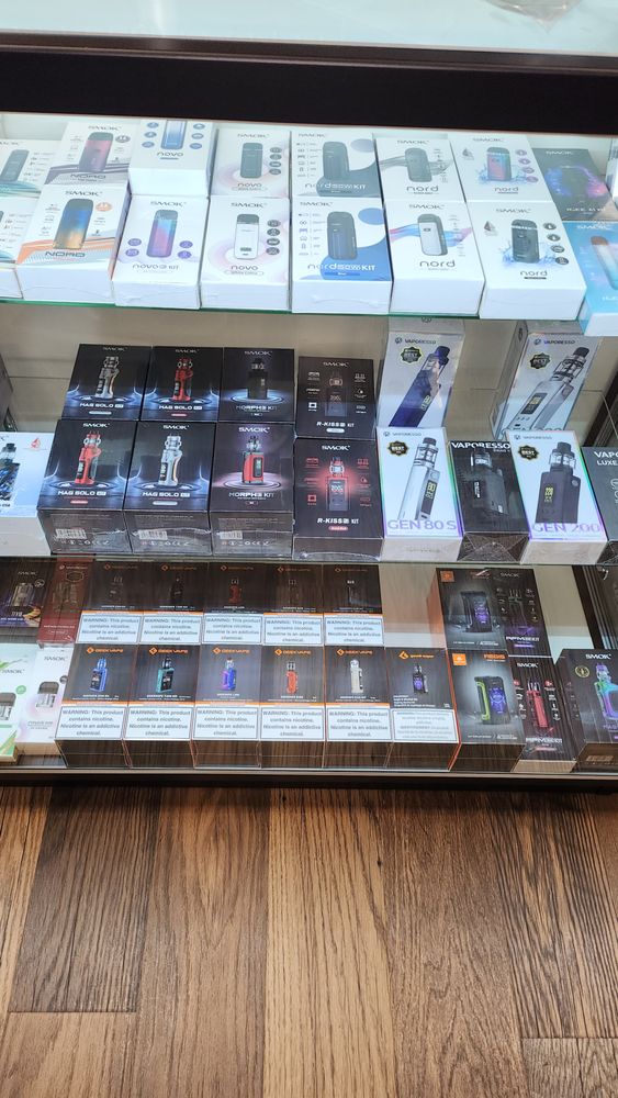 VAPE GURU Updated September 2024 16 Photos 374 S Main St, Phillipsburg, New Jersey Vape