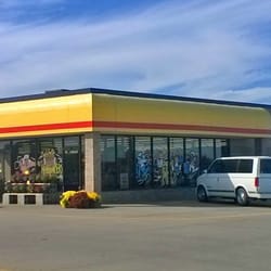 Fareway - Store front.