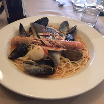 Francine's Coffee House - Seafood pasta - Coffee & Tea Near Me - Windermere, CMA