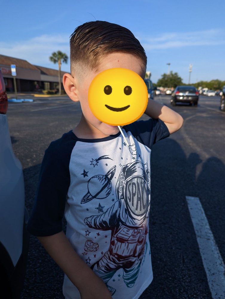 Pachulito Barber Shop Logo