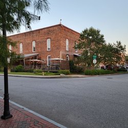 11th and Bay Southern Table