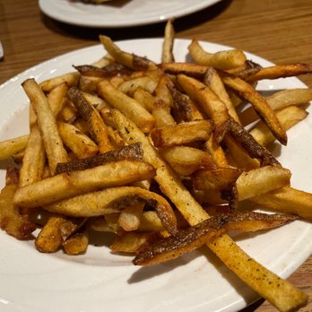 Giorlando's Restaurant - Hand cut fries - Italian Near Me - Metairie, Louisiana