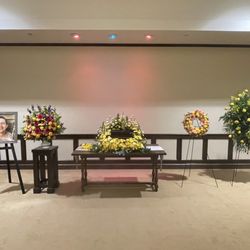 KD's Florist & Gifts - All the arrangements were made KD's Flowers. Beautiful work.