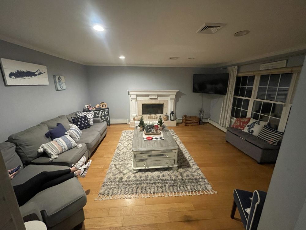 Slide of Custom design and Contracting