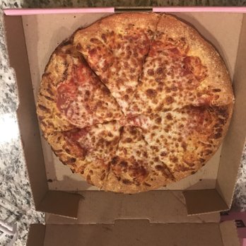 Hungry Howie's Pizza & Subs - Cheese pizza with garlic crust flavor - Pizza Near Me - Davie, Florida Hungry Howie's Pizza & Subs - Cheese pizza with garlic crust flavor - Pizza Near Me - Davie, Florida