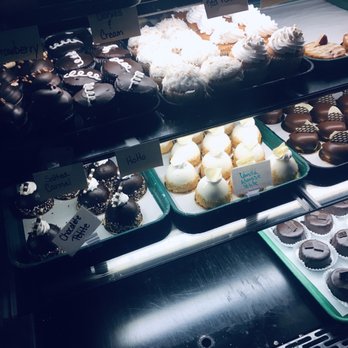 Huron Mountain Bakery - Specialty desserts - Bakeries Near Me - Marquette, Michigan