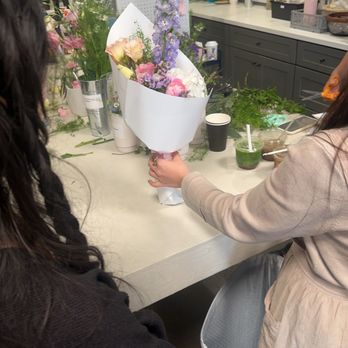 Hanayuzu - Arranging the bouquet - Florists Near Me - Garden Grove, California Hanayuzu - Arranging the bouquet - Florists Near Me - Garden Grove, California