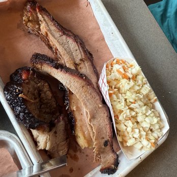 Luella's Bar-B-Que - Sliced Chile Rubbed Beef Brisket Tray (GS), Spicy Vinegar Slaw (V) (GS) - Barbeque Near Me - Asheville, North Carolina