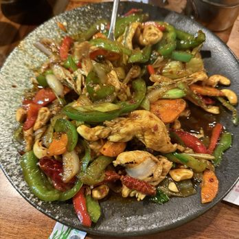 Siam Station - M7. Cashew Chicken - Thai Near Me - Cupertino, California Siam Station - M7. Cashew Chicken - Thai Near Me - Cupertino, California