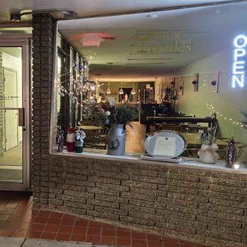 Bites and Bottles - Wine Bars Near Me - Fallon, Nevada Bites and Bottles - Wine Bars Near Me - Fallon, Nevada