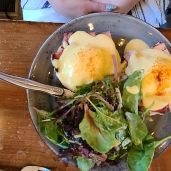 Sage Leaf - Eggs Benedict - New American Near Me - Incline Village, Nevada Sage Leaf - Eggs Benedict - New American Near Me - Incline Village, Nevada
