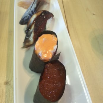 Naruto Sushi - From top to bottom: Toro, Saba, Unagi, chopped scallop (asked for spicy), Ikura. - Japanese Near Me - Vancouver, British Columbia