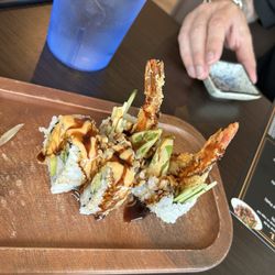 Uncle Chen Asian Food - Shrimp tempura roll - yummy