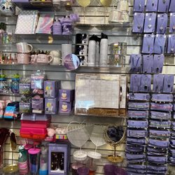 Claire's
