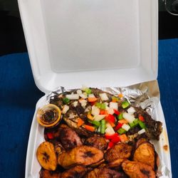 Pabs African Restaurant - Fried plantain with baked Tilapia