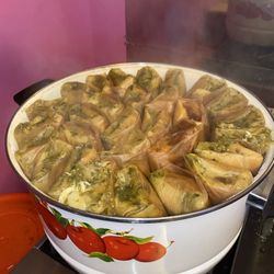 La Señora de Los Tamales