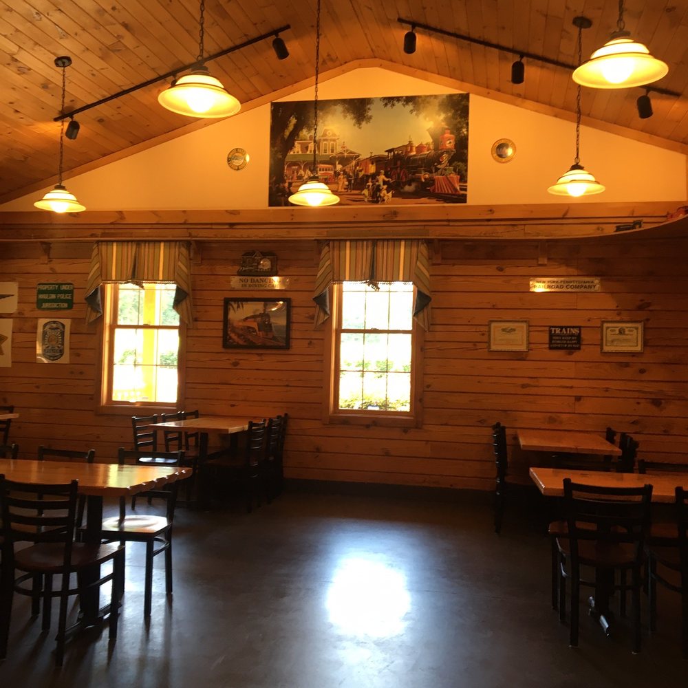 Mutt's BBQ - the interior of a restaurant - Buffets Near Me - Mauldin, South Carolina Mutt's BBQ - the interior of a restaurant - Buffets Near Me - Mauldin, South Carolina