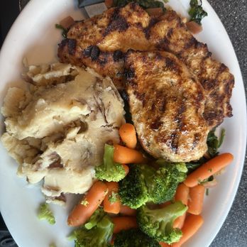 Verana Mediterranean Kitchen - Mediterranean Near Me - Woodbury, Connecticut