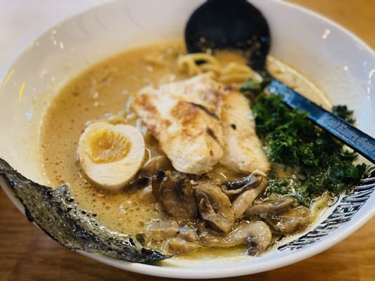 Silverlake Ramen Fashion Valley by null