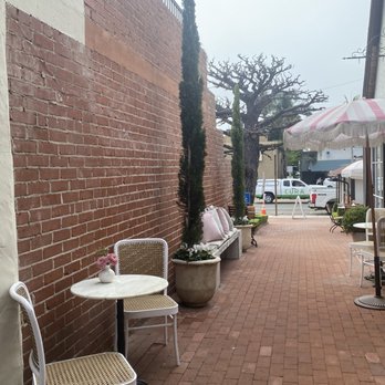 The B8kery by Selanne - Outdoor area - Bakeries Near Me The B8kery by Selanne - Outdoor area - Bakeries Near Me