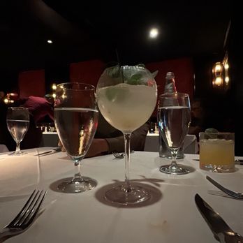 Durant's - Steakhouses Near Me - Phoenix, Arizona