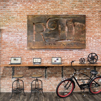 R-Computer - Our Showroom floor, stop in to see the latest technology - Computers Near Me - Concord, California