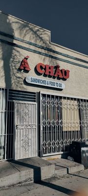 A chau by null
