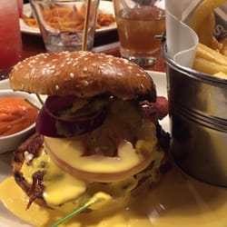 Coast To Coast - Jalapeño Cheese Burger