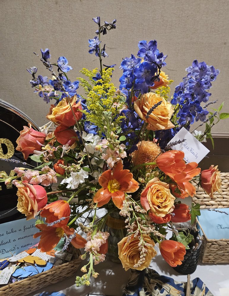 STEMS FLOWER BAR Updated October 2024 98 Photos & 20 Reviews