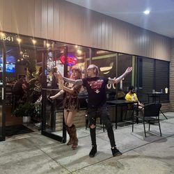 The Root Kava - Lively nightlife