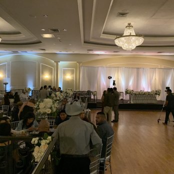Arreola Entertainment - Uplights - Photo Booth Rentals Near Me Arreola Entertainment - Uplights - Photo Booth Rentals Near Me
