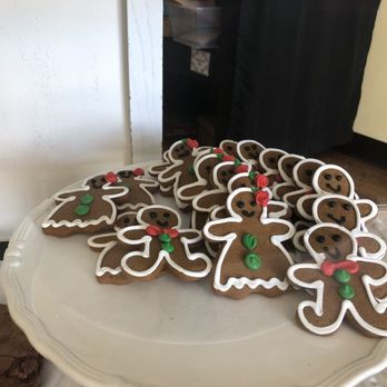 Suzybeez Bakery - Bakeries Near Me - Cypress, Texas