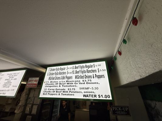 Nando's Tacos by null