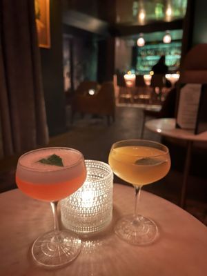 Green Lady Cocktail Room by null