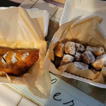 PENGUIN PRETZELS - Updated January 2025 - 94 Photos & 64 Reviews - 4205