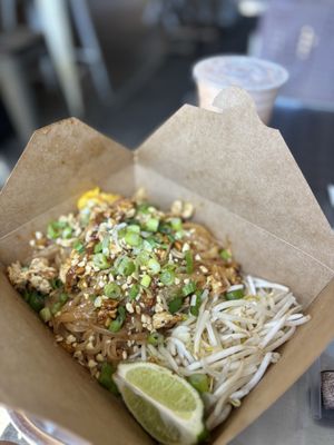 The Pad Thai Stand by null