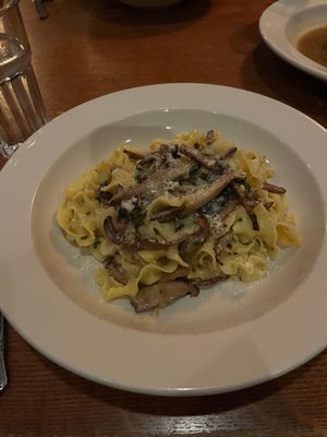 Gola Osteria Restaurant & Catering by null