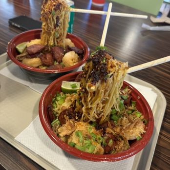 206 BCE - Sausage and Shrimp Anti Gravity Noodles - Seafood Near Me - Honolulu, Hawaii