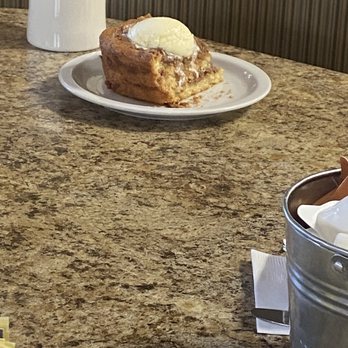 Carolyn's Cafe - Coffee cake - Breakfast & Brunch Near Me - Redlands, California