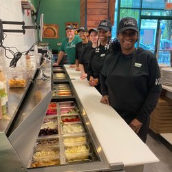 worldFLATS - Montclair - Saturday staff ready with fresh toppings