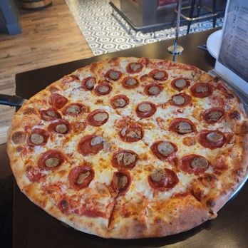 Goodfellas Pizzeria - Short North - Pizza Near Me - Columbus, Ohio Goodfellas Pizzeria - Short North - Pizza Near Me - Columbus, Ohio