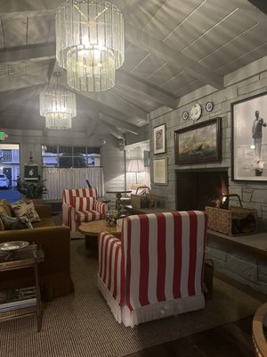 Le Petit Pali at Ocean Ave by null