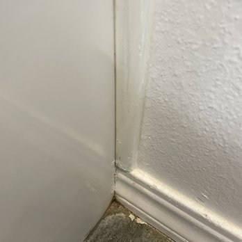 Kauai VR Condos - Dirt in bathroom - Vacation Rentals Near Me - Kapaʻa, Hawaii