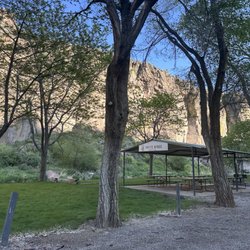 Balanced Rock & Balanced Rock Park - Nice covered picnic areas along the stream