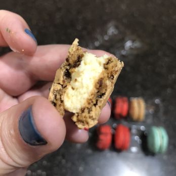 Lady Yum - Denny Triangle - Gingerbread lemon; what an experience! - Macarons Near Me - Seattle, Washington