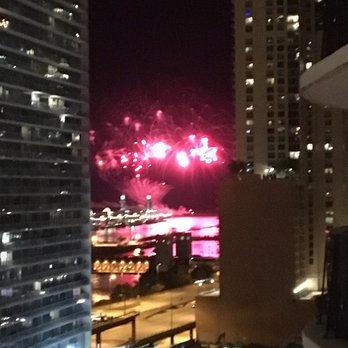 Radisson Blu Aqua Chicago - Seeing the fireworks from navy pier - Hotels Near Me - Chicago, Illinois